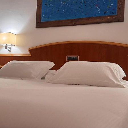 Sunshine Club Hotel Centro Benessere Рикади Экстерьер фото